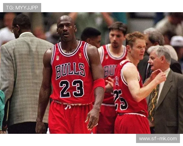 世纪足球荷兰五大球星的传奇足迹与辉煌成就解析