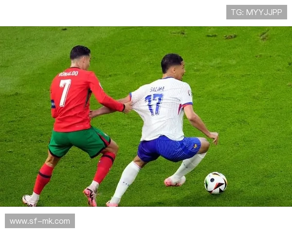 二号球星在足球界的地位与影响力如何影响全球足球格局分析