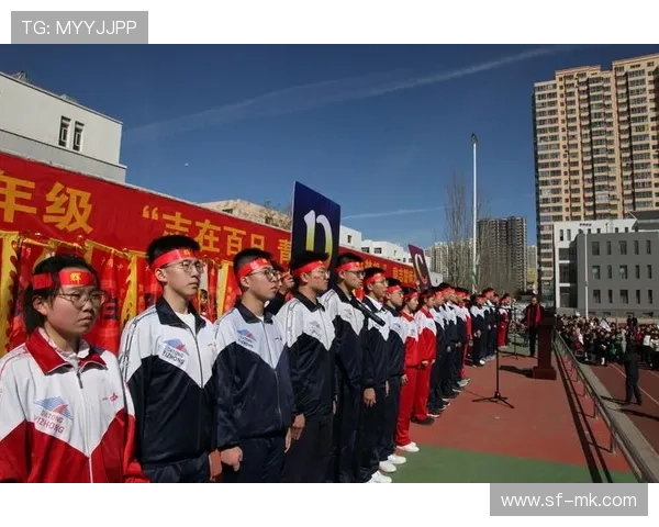 孤胆英雄独狼称号球星纵横绿茵赛场展现无畏拼搏精神